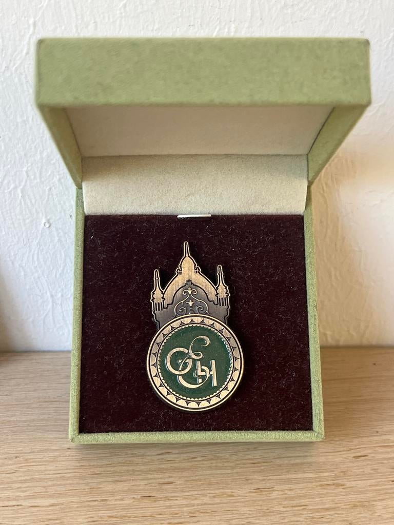 Efteling Grand Hotel Pin - Exclusief Verzamelobject, Verzamelen, Efteling, Nieuw, Button of Speldje, Ophalen of Verzenden