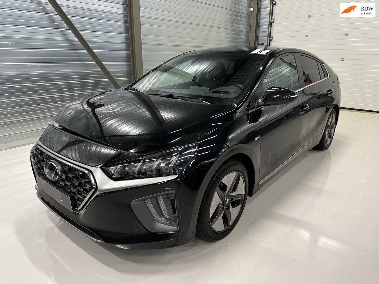 HYUNDAI IONIQ 1.6 GDi NAVI/XENON/CAMERA/CRUISE/SFEERVERLICHT, Auto diversen, Schadeauto's, Automaat, 1580 cc, Hybride Elektrisch/Benzine
