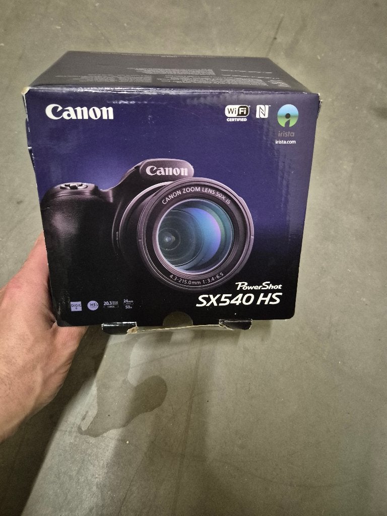 Canon PowerShot SX540 HS –50x Opt Zoom & WiFi incl. 2 Accu's, Canon, Ophalen of Verzenden, Zo goed als nieuw, Accu