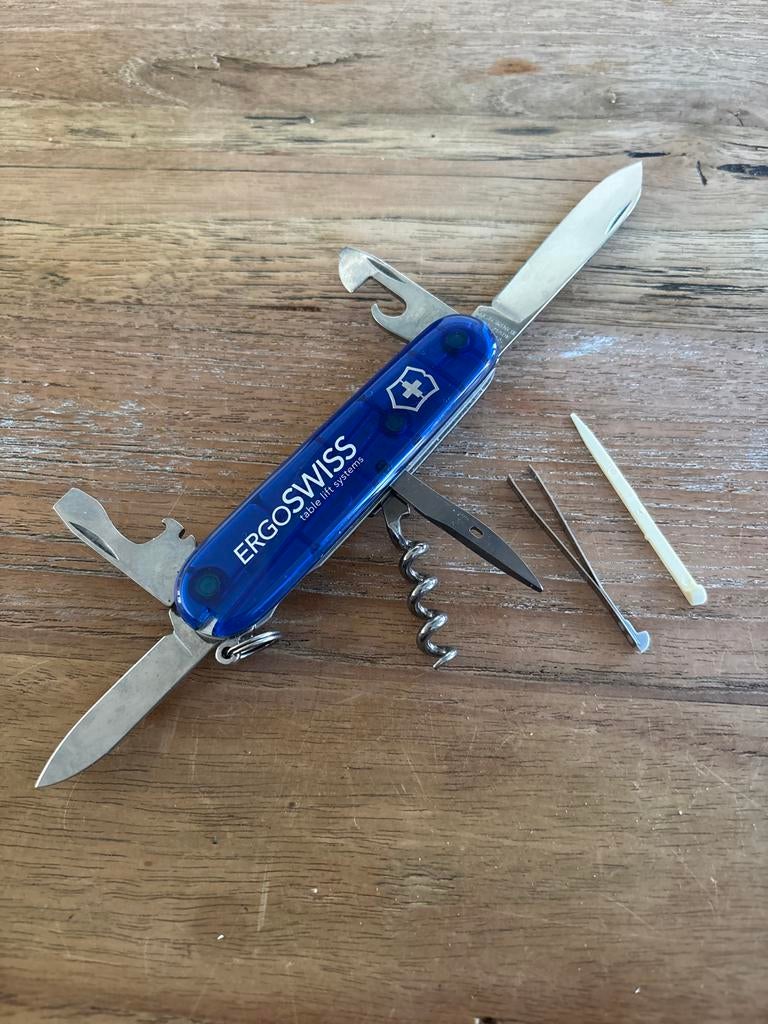 Victorinox Spartan Transparant Blauw Zakmes (€10), Caravans en Kamperen, Kampeergereedschap, Ophalen of Verzenden, Gebruikt