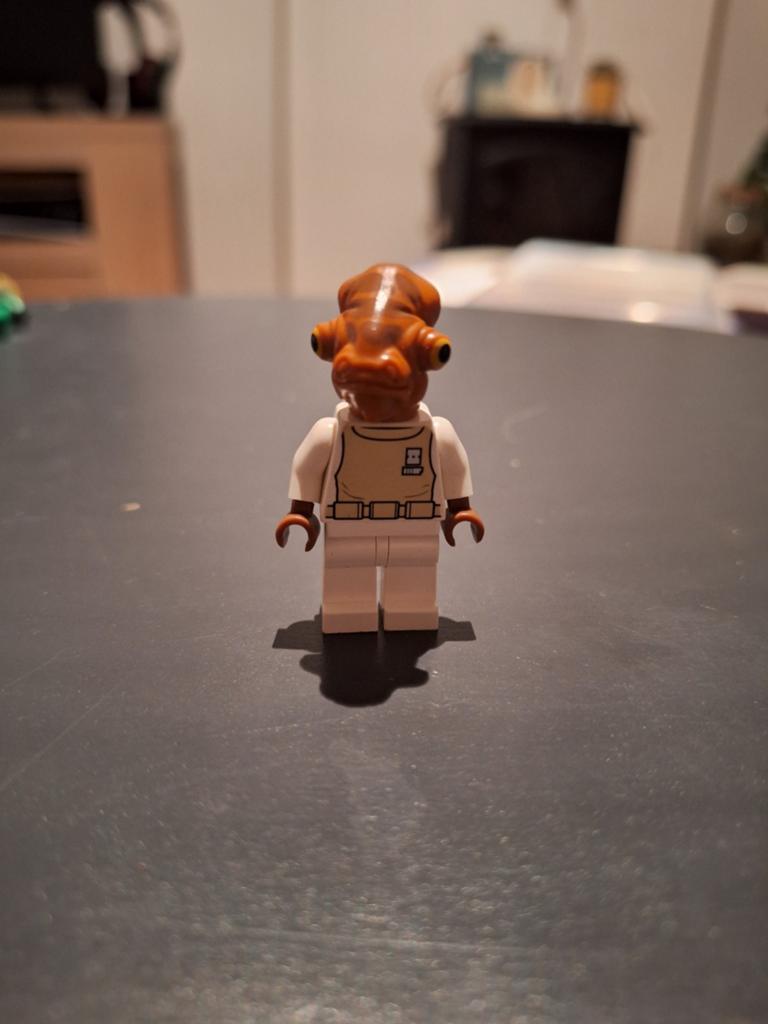 SW0247 - Admiral Ackbar - LEGO Star Wars, Ophalen