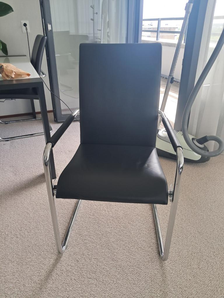 4x HULSTA  zwarte leren eetkamerstoel met chromen frame, Huis en Inrichting, Ophalen, Zwart, Zo goed als nieuw, Leer