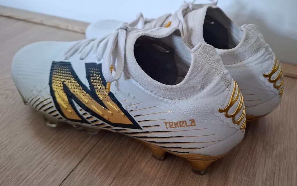 New Balance voetbalschoenen maat 38.5, Maat XS of kleiner, Ophalen of Verzenden, Zo goed als nieuw, Schoenen