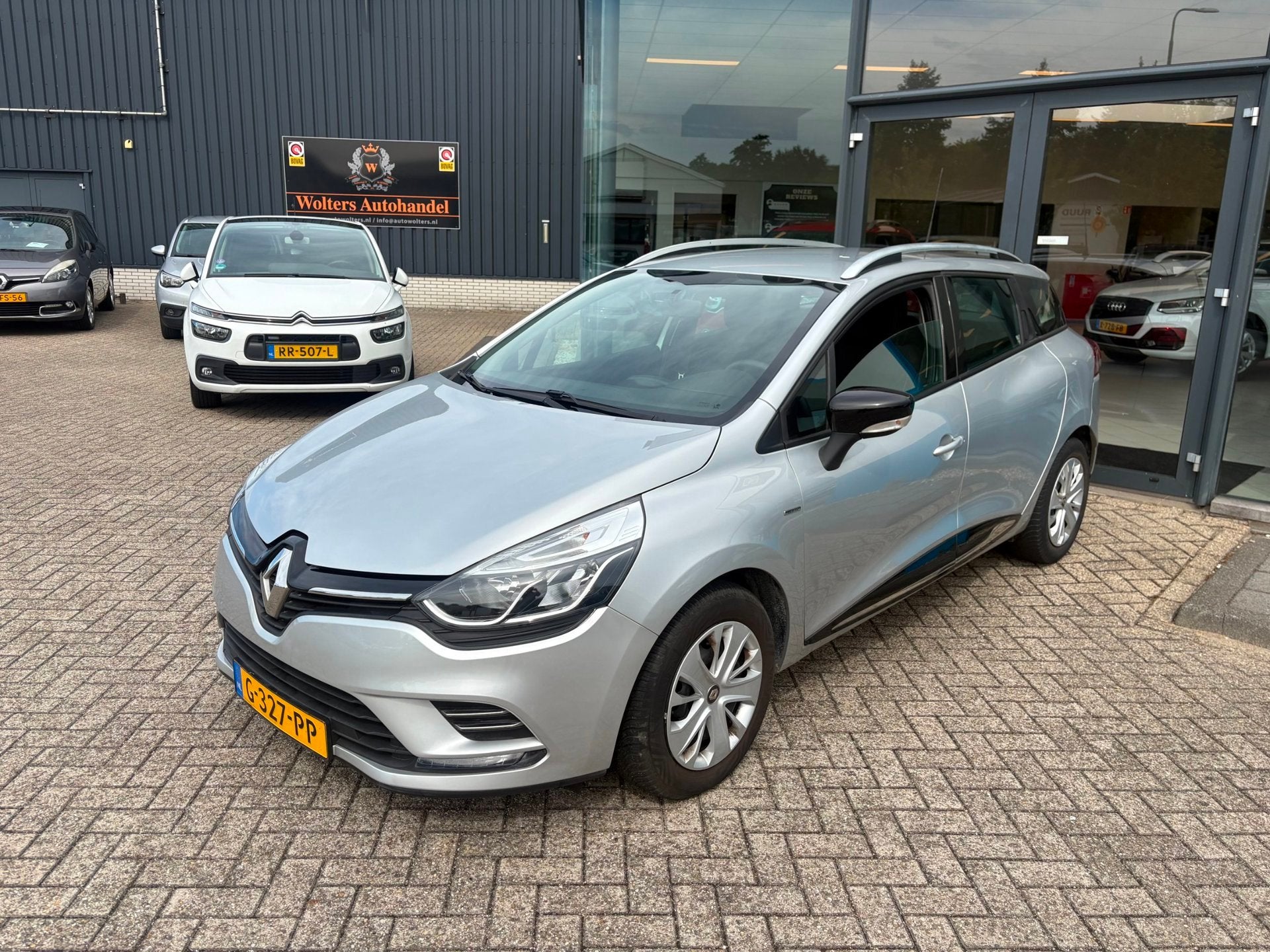 Renault Clio Estate 1.2 16V *AC, Auto's, Renault, Voorwielaandrijving, Gebruikt, Euro 6, 49 €/maand