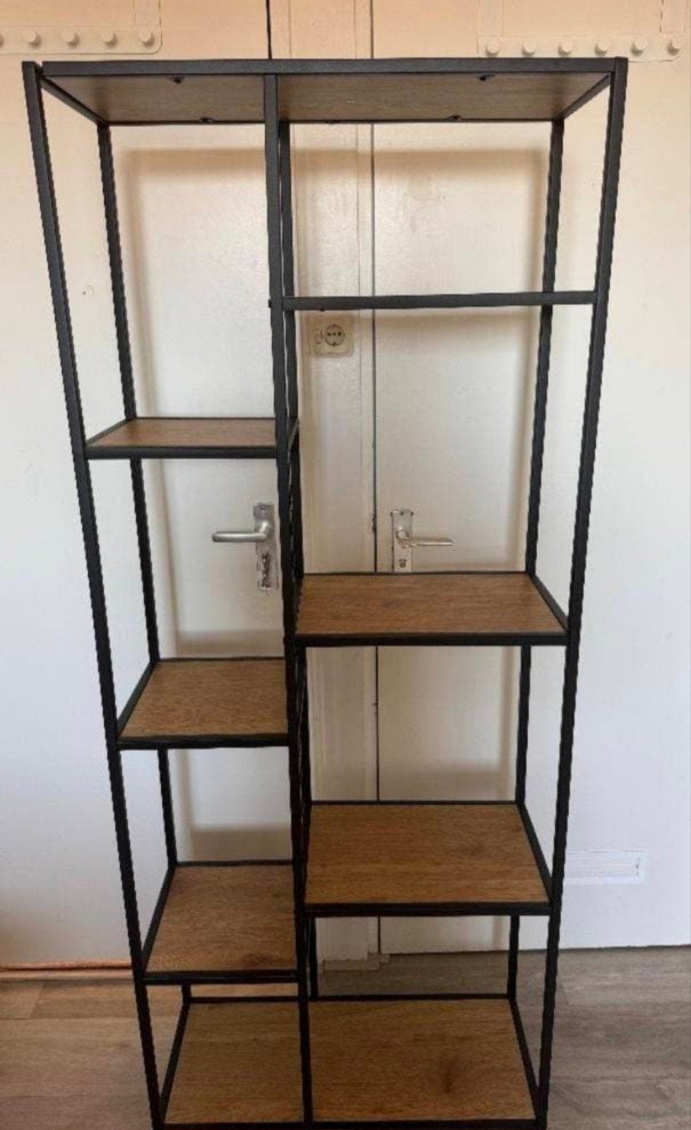 Trappedal Wandrek 7 schappen, Met plank(en), Industrieel, Modern, 50 tot 100 cm, Zo goed als nieuw