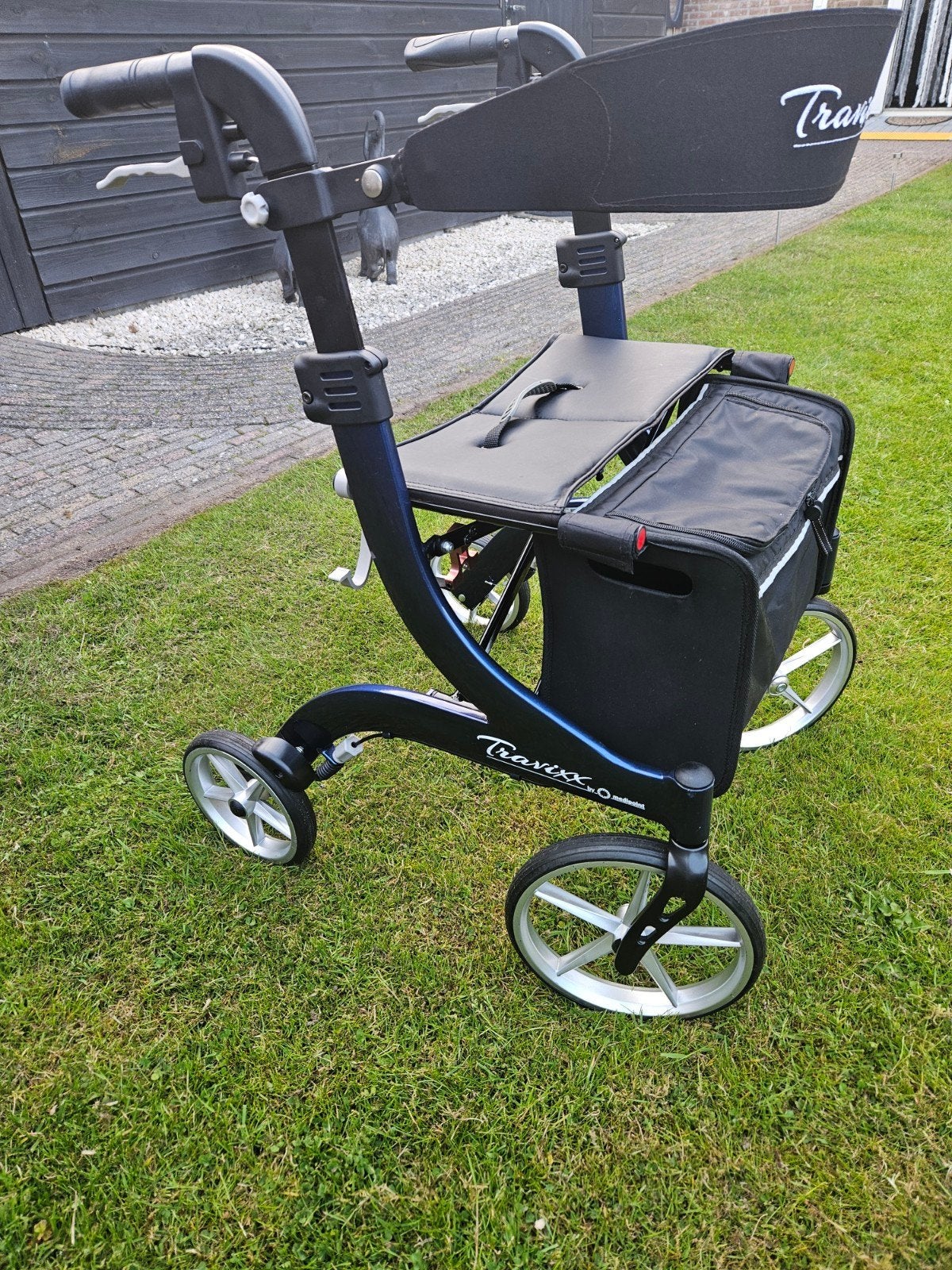 Travixx rollator  blauw, Diversen, Rollators, Ophalen, Lichtgewicht, Zo goed als nieuw