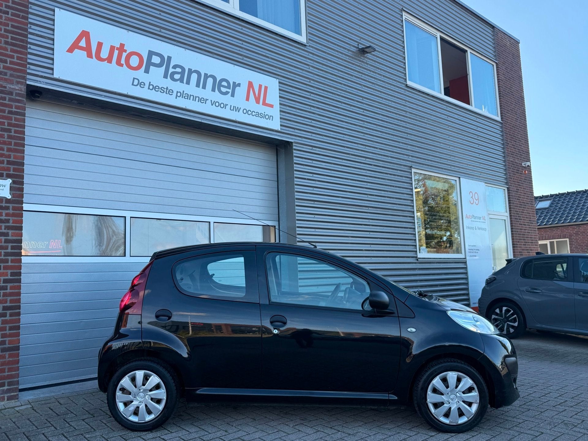 Peugeot 107 1.0 Blue Lease! 5-Deurs! Airco! Elek. ramen!, Auto's, Voorwielaandrijving, Euro 5, Stof, Gebruikt