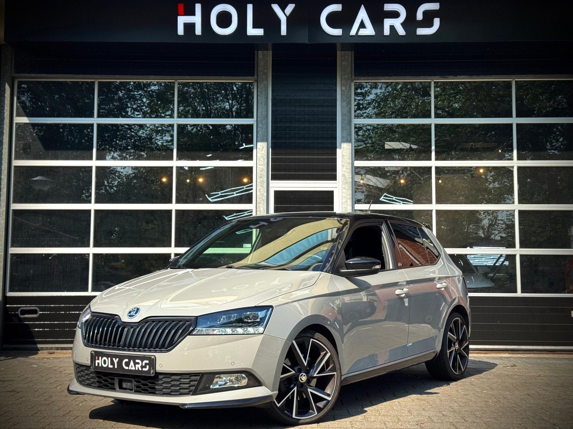 Skoda FABIA 1.0 TSI MONTE CARLO | AUTOMAAT | CAMERA | LED |, Gebruikt, Euro 6, Bedrijf, Automatische klimaatregeling