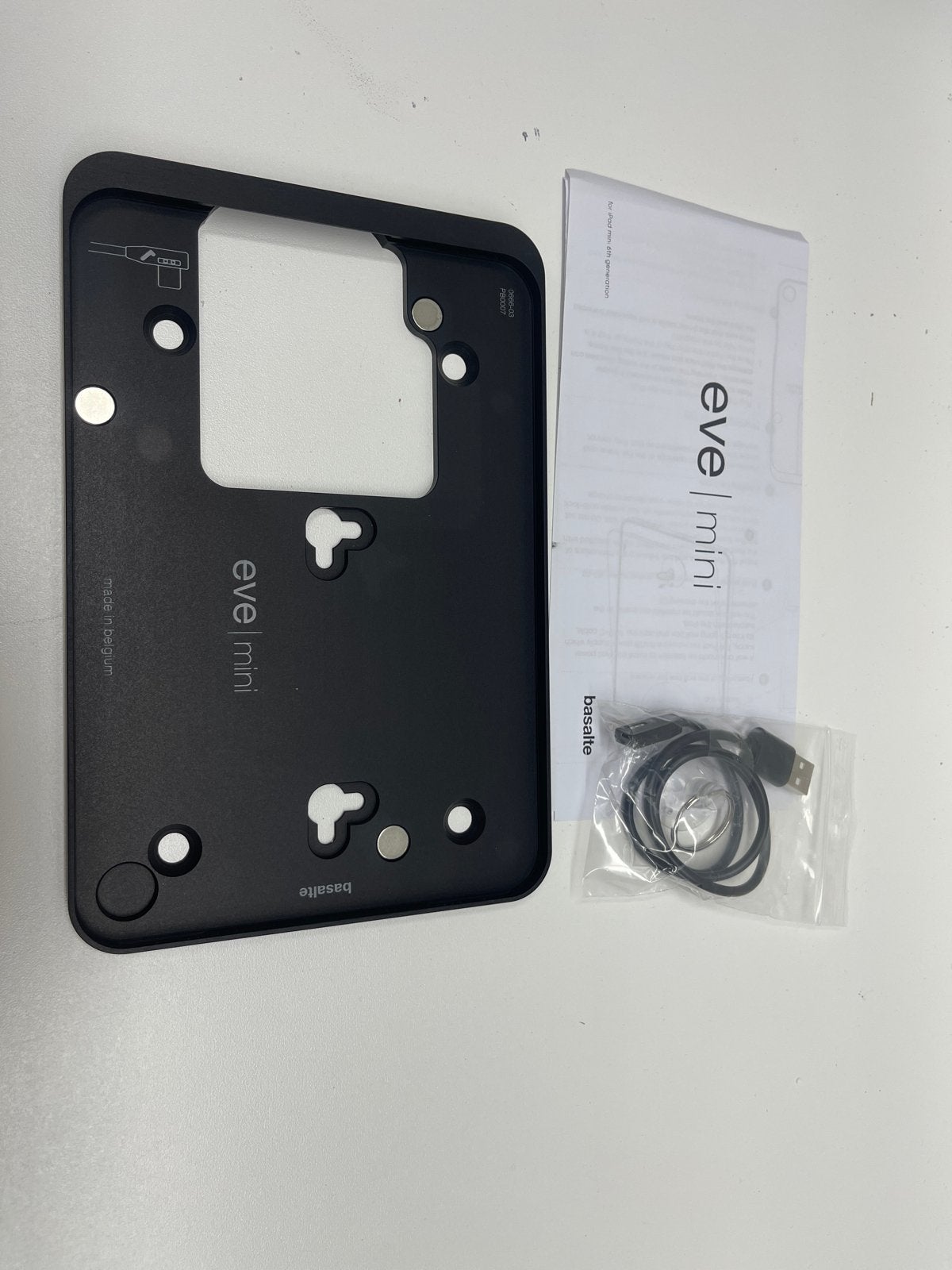 Basalte EVE mini muursteun voor iPad mini zwart - Nieuw!, Computers en Software, Apple iPads, Zwart, 8 inch, Nieuw, Ophalen of Verzenden