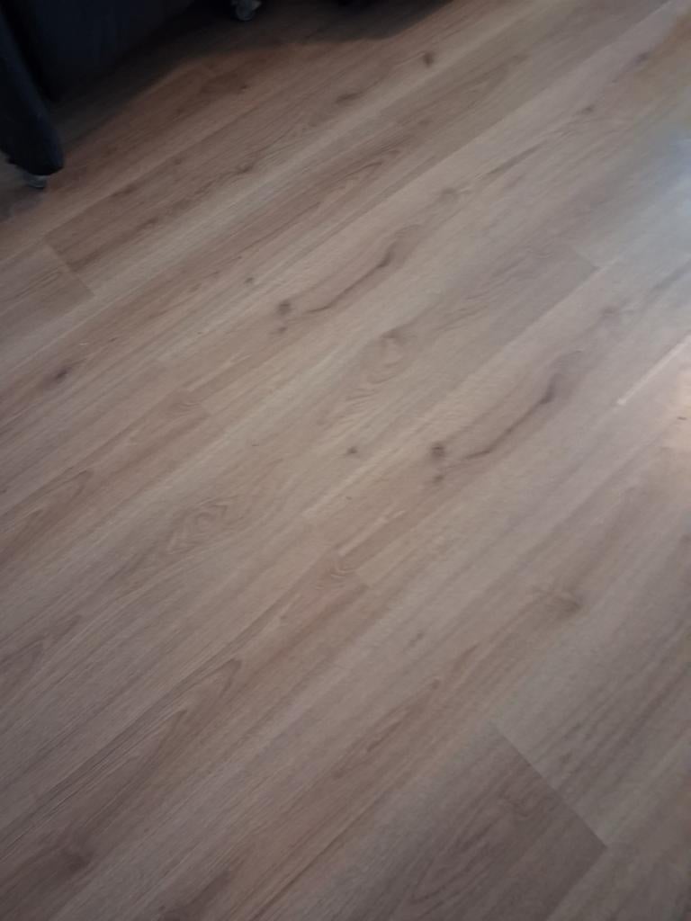 Kliklaminaat+ondervloer+plinten, 50 tot 150 cm, Ophalen of Verzenden, Zo goed als nieuw, 10 m² of meer