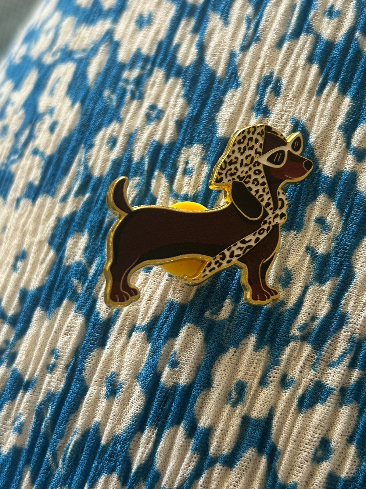 Pin teckel hondje chique, Ophalen of Verzenden, Nieuw, Overige materialen