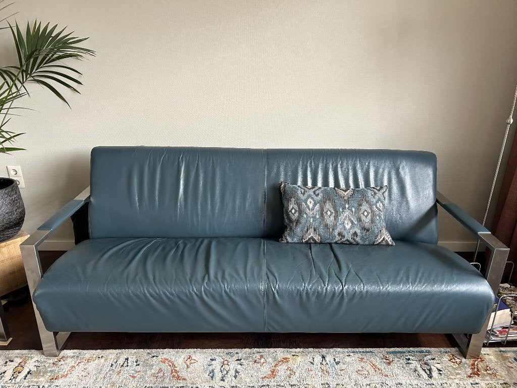 Stijlvolle leren 2,5 zits bank met rvs frame van Montel, Ophalen, Gebruikt, Driepersoons, 75 tot 100 cm