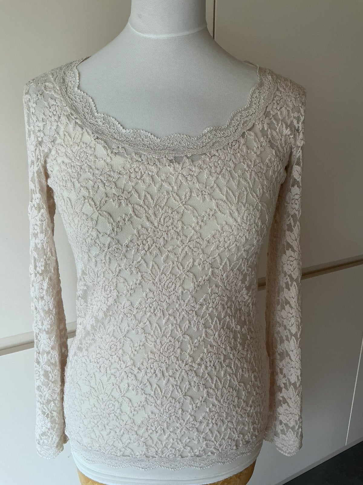 Marccain, Marc Cain shirtje maat 36/38, Kleding | Dames, Beige, Ophalen of Verzenden, Zo goed als nieuw, Lange mouw