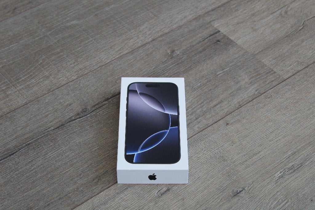 iPhone 16 Pro - 256GB - Zwart Titanium | Compleet | Batt 93%, Telecommunicatie, Mobiele telefoons | Apple iPhone, Apple, Apple