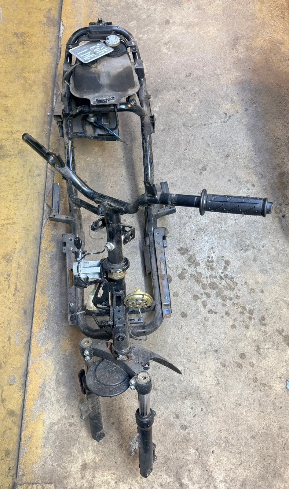 Frame met kenteken Kymco Agility 12inch 2020 brom, Fietsen en Brommers, Nx scooterparts, Frame, Gebruikt, Info@nxscooterparts.com