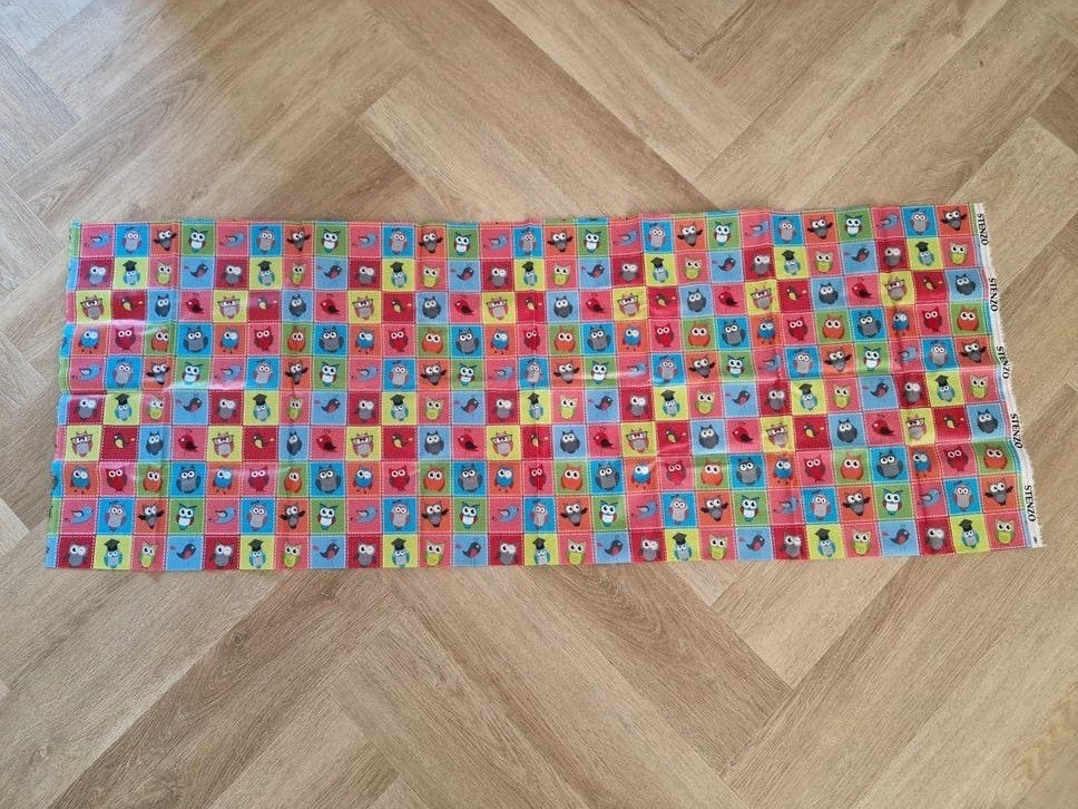 Leuke zeil stof van Stenzo met een vrolijke uilen print, Nieuw, Ophalen of Verzenden, 30 tot 120 cm, Katoen