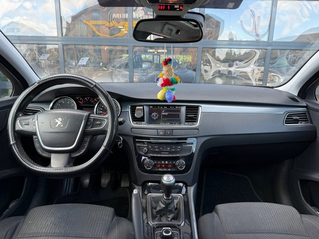 Peugeot 508 SW 1.6 THP Blue Lease Executive/Pano/Cruise/Navi, Auto's, Peugeot, Voorwielaandrijving, 15 km/l, Bruin, Origineel Nederlands