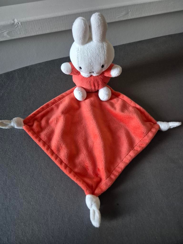 Tiamo - Knuffeldoekje Nijntje, Kinderen en Baby's, Ophalen of Verzenden, Zo goed als nieuw, Konijn