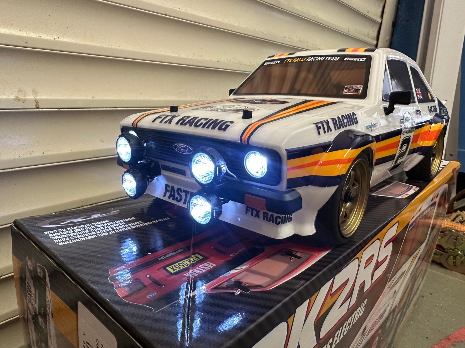 FTX Tamiya 1/10 Ford Escort MK2 RS  RC Rally  compl set rtr, Auto, Groter dan 1:32, Ophalen of Verzenden, Zo goed als nieuw