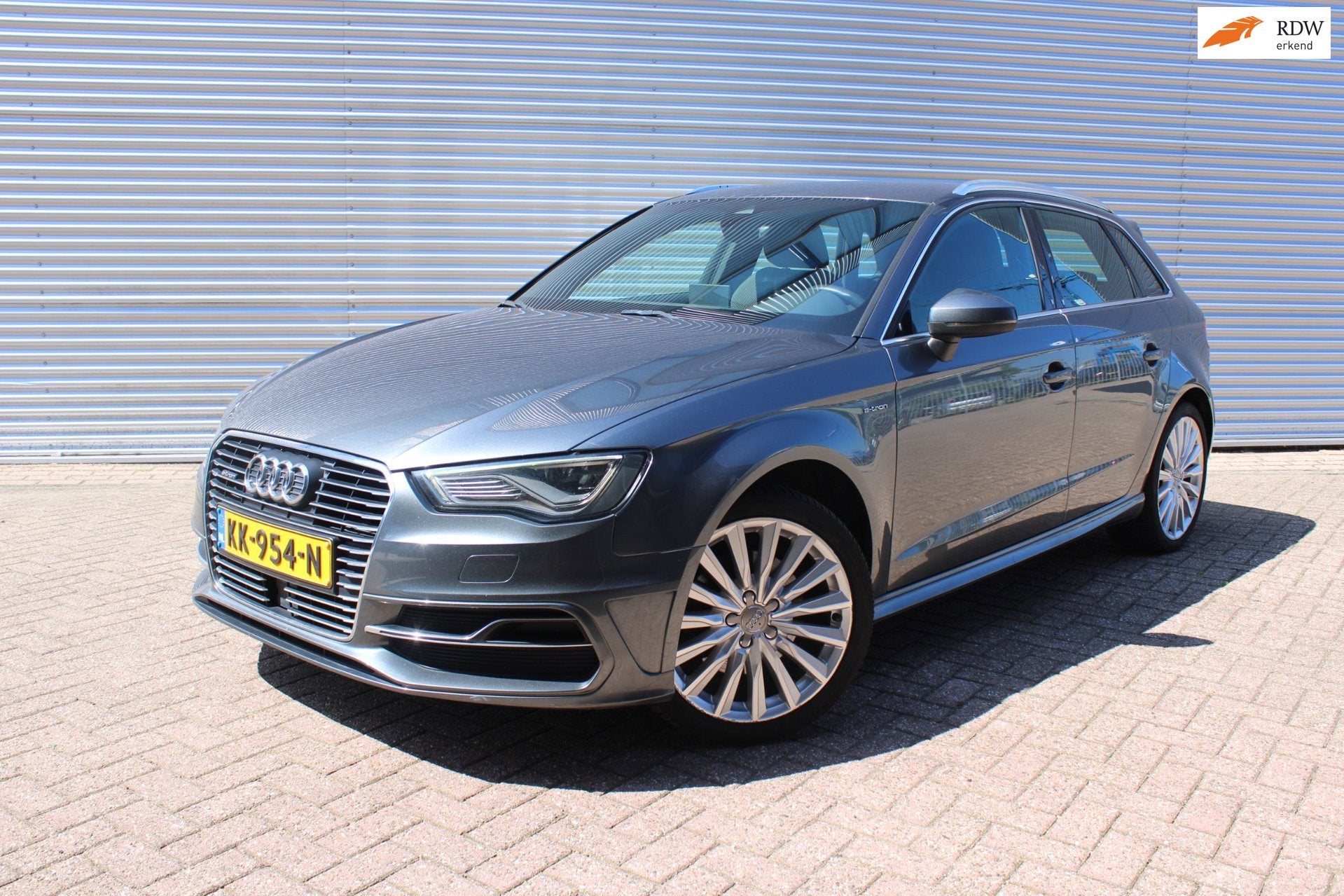Audi A3 Sportback 1.4 e-tron PHEV Ambition Pro Line plus, 8 kWh, Gebruikt, Euro 6, 4 cilinders