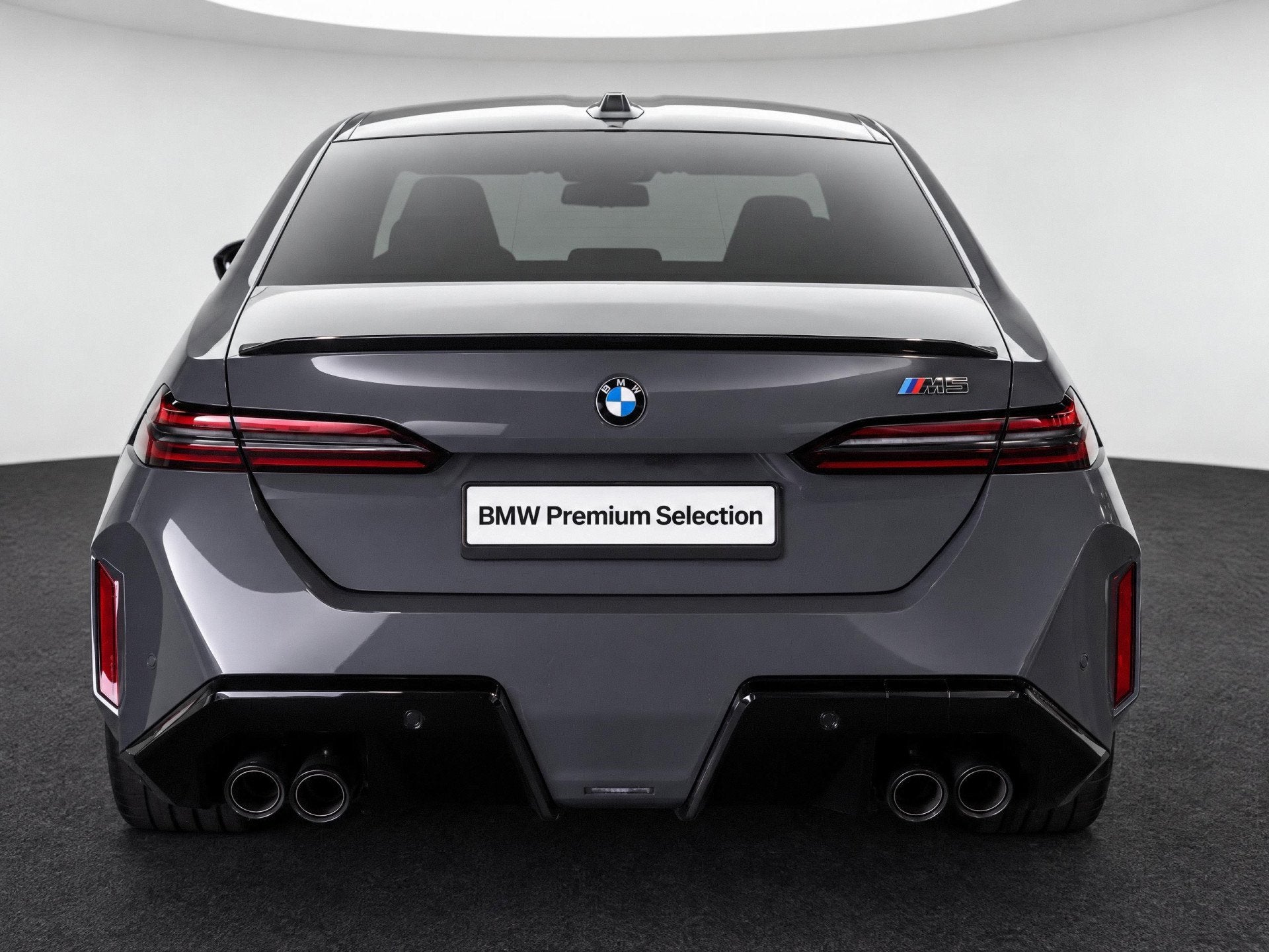BMW M5 Automaat / M Drive Professional / M Carbon-keramische, Auto's, Dealer onderhouden, Gebruikt, 4395 cc, 23 km/l