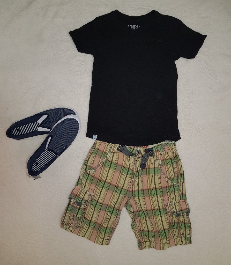 Geweldig VINGINO shirt Ibon black maat S / 122-128., Kinderen en Baby's, Kinderkleding | Maat 122, Gebruikt, Verzenden, Vingino