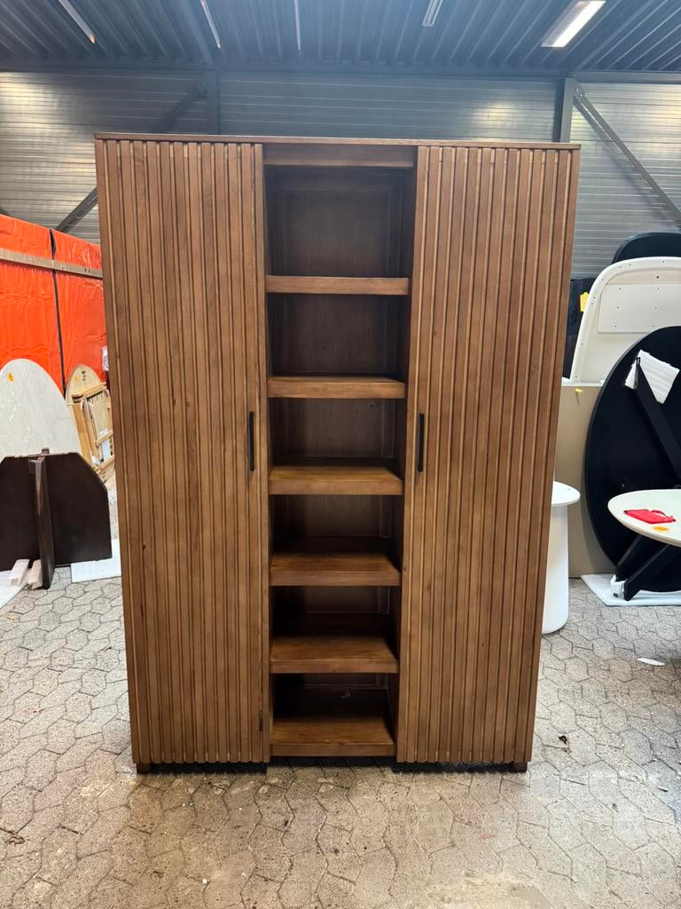 Kast mangohout 140x40x210