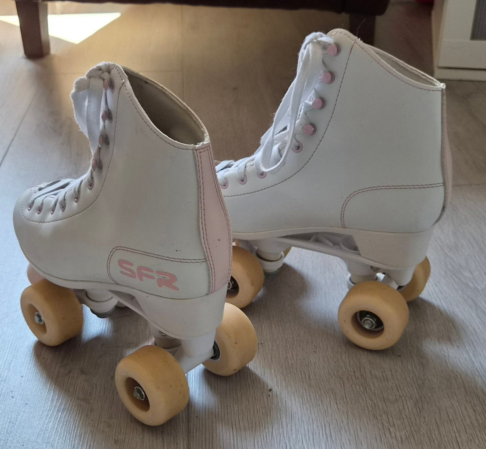 Skates - Skeelers - rolschaatsen,
merk SFR, mt 37, Ophalen of Verzenden, Gebruikt