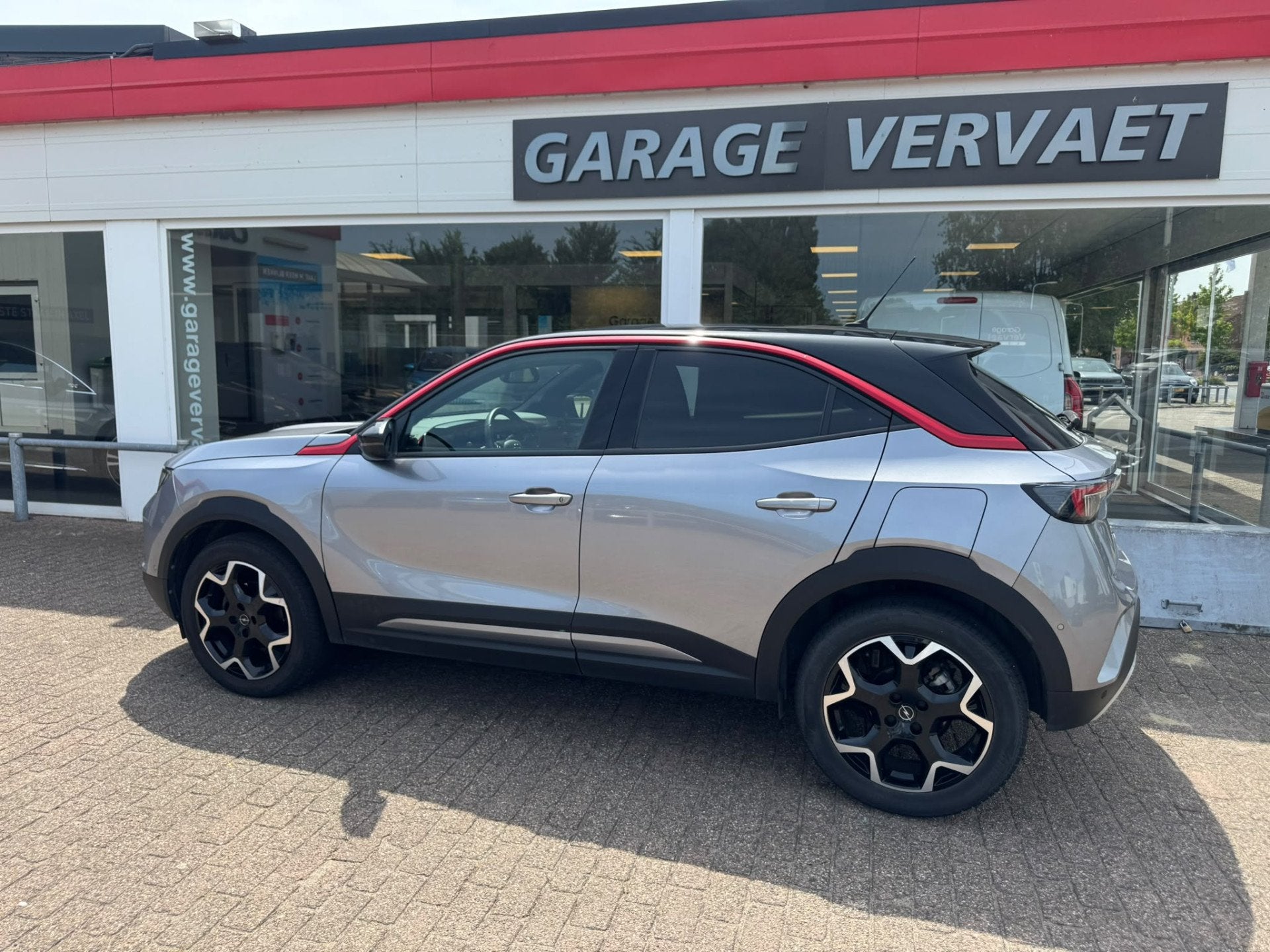 Opel Mokka 1.2 Turbo GS Line (bj 2021, automaat), Auto's, Gebruikt, 1199 cc, 1200 kg, Parkeersensor