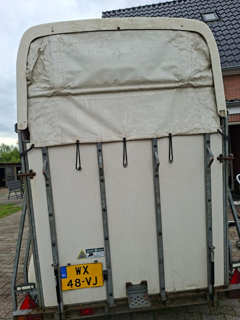 Aangeboden rol/ trailer zeil, Ophalen