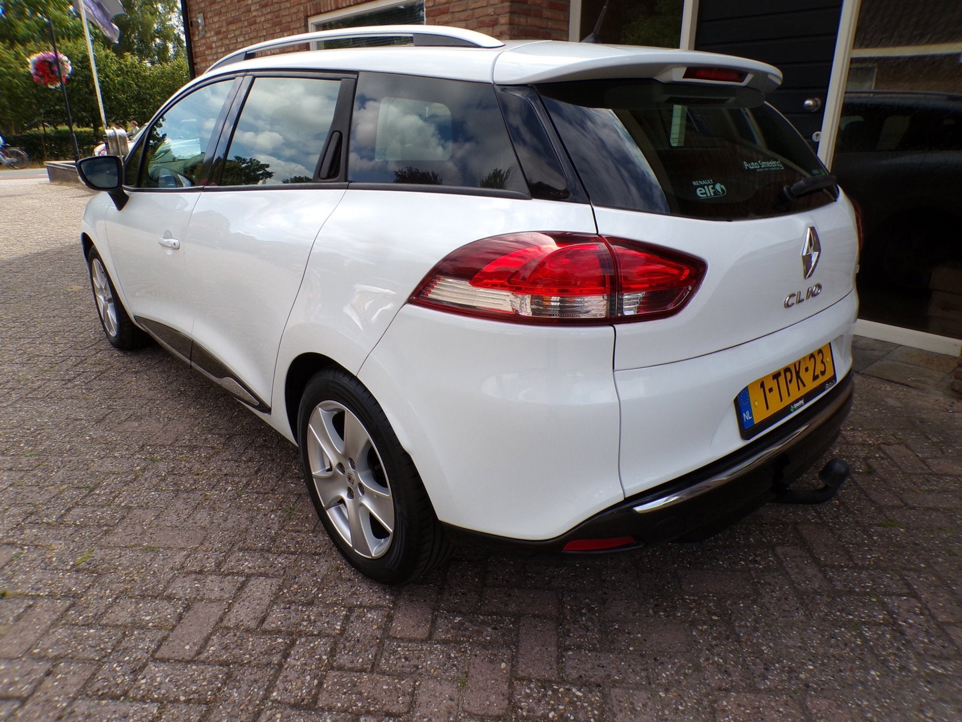Renault Clio Estate 0.9 TCe Expression, Auto's, Renault, Voorwielaandrijving, Stof, Zwart, Wit