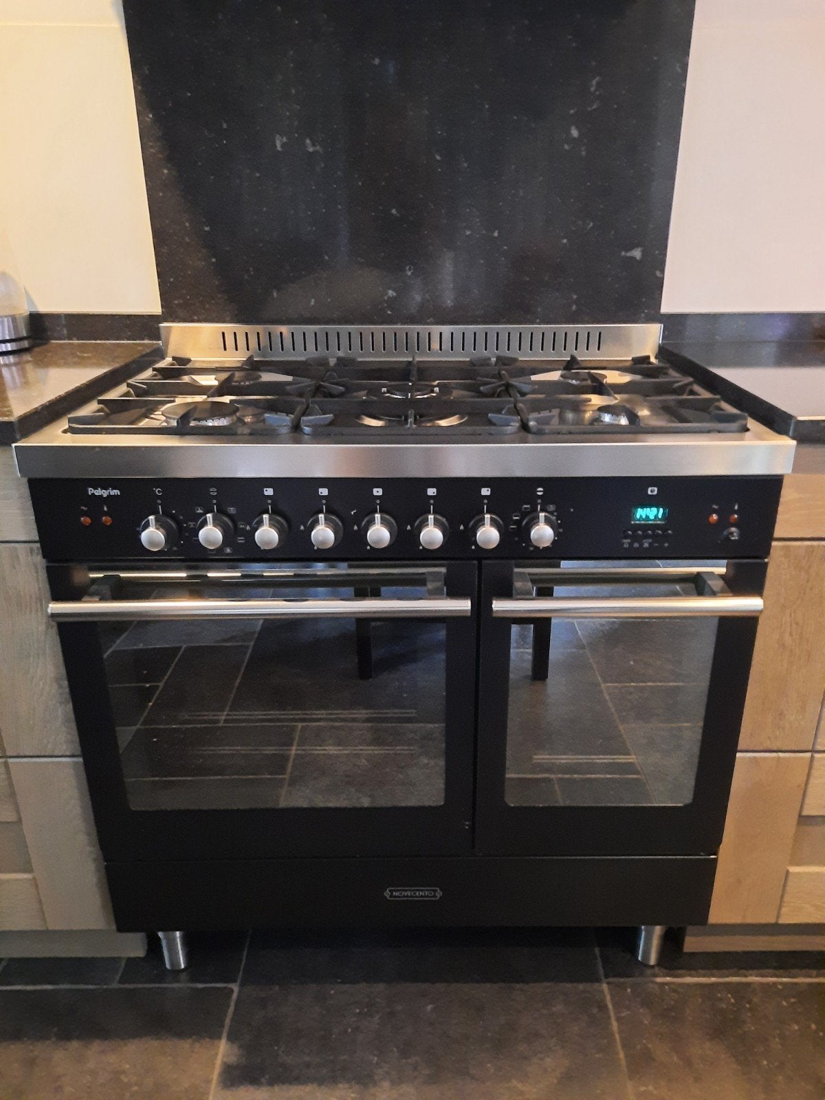 Mooi zwart 5-pits gasfornuis, dubbele oven Pelgrim Novecento, Witgoed en Apparatuur, Ophalen, Gebruikt, 60 cm of meer, Gas
