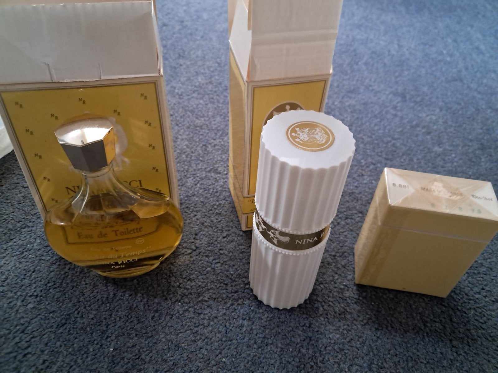 Nina Ricci L' air du temps met zeldzame 3x zeep, Ophalen, Parfumfles, Gevuld