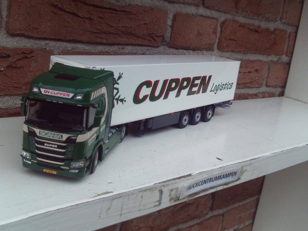 WSI  Scania  R  Highline  van  Cuppen - Logistics., Hobby en Vrije tijd, Modelauto's | 1:50, Ophalen of Verzenden, Nieuw, Bus of Vrachtwagen