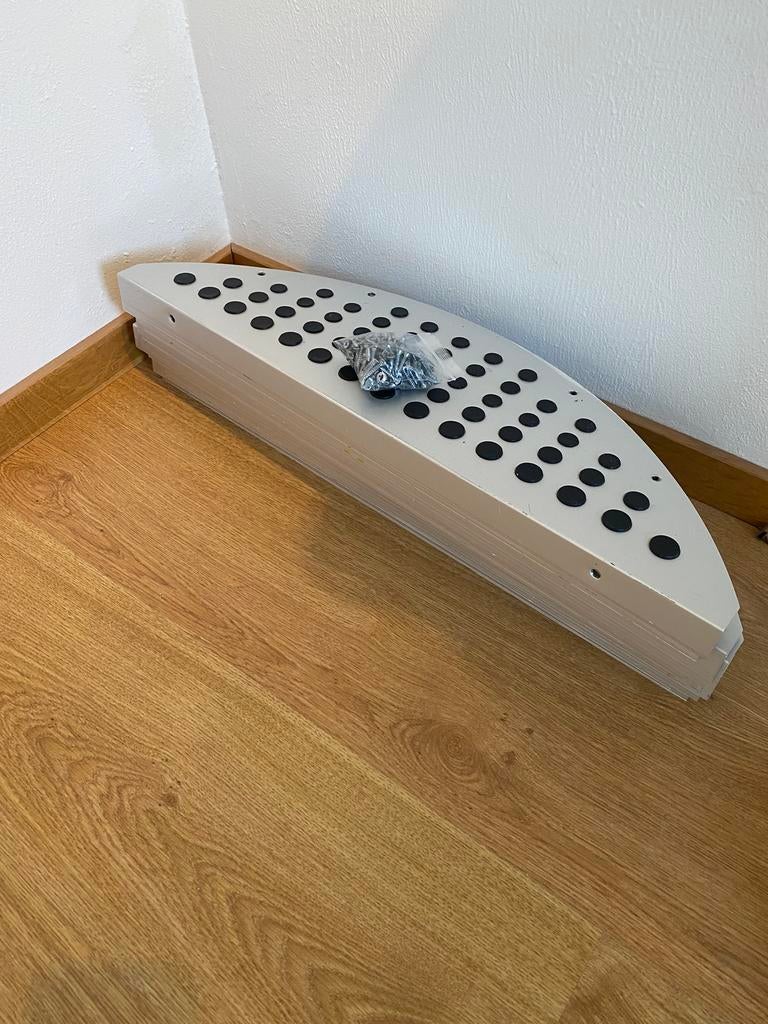 Halve maantjes trap. Anti slip aluminium., Huis en Inrichting, Stoffering | Vloerbedekking, Ophalen of Verzenden, Zo goed als nieuw