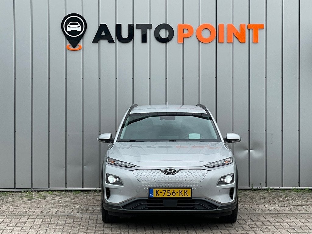 Hyundai Kona EV PREMIUM Limited 64 kWh SOH 100 WARMTEPOMP HE, Auto's, Hyundai, Gebruikt, Zwart, 166 min, 64 kWh