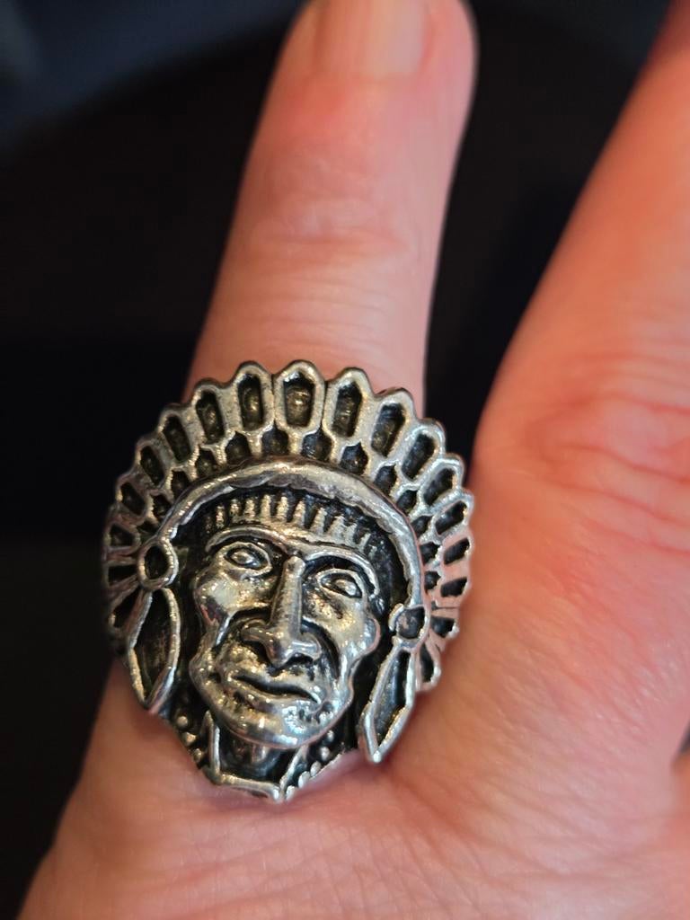 Stoere Indianen Ring Maat 17 - Zilverkleurig, Overige materialen, Ophalen of Verzenden, Zo goed als nieuw, 17 tot 18