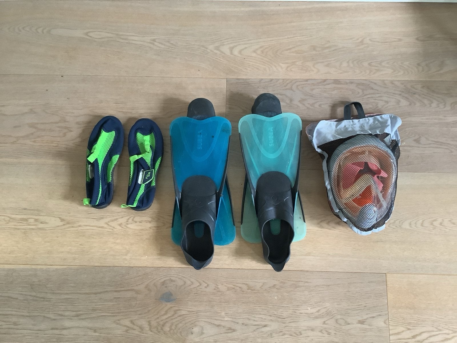SUBEA: Duikvliezen, waterschoenen en snorkelmasker, Watersport en Boten, Snorkelen, Ophalen, Gebruikt