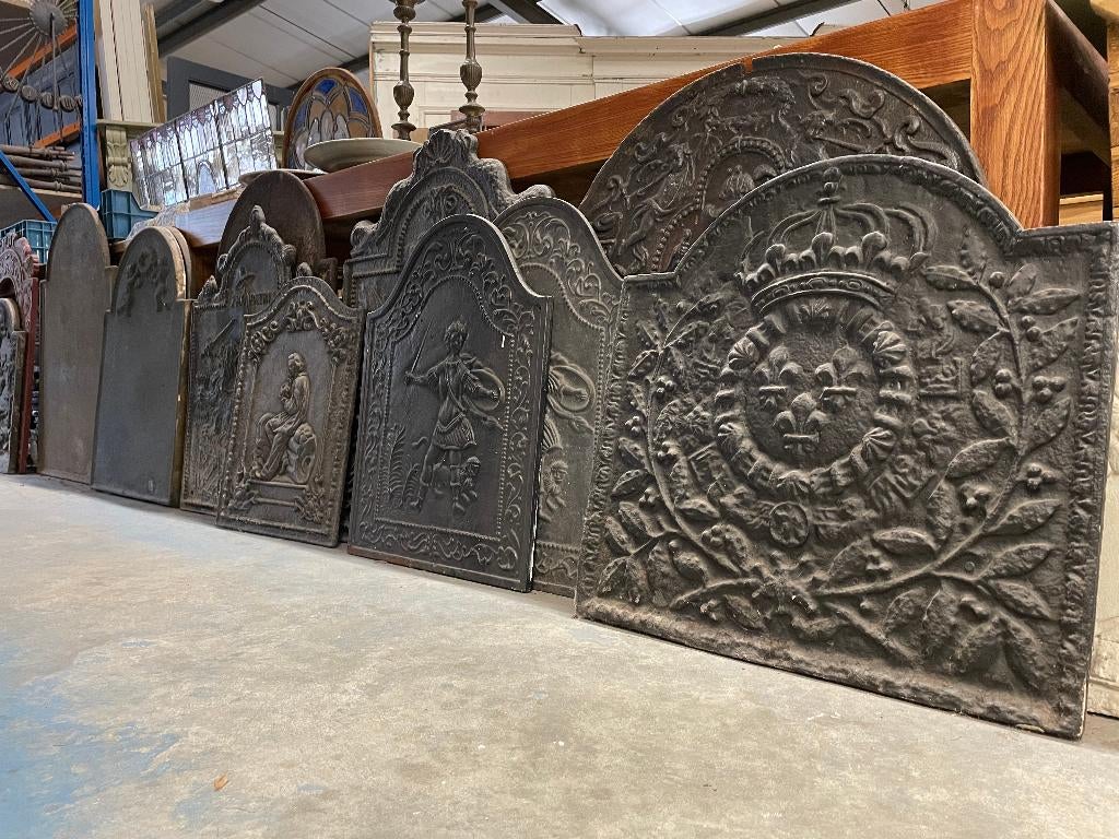 Antieke gietijzeren haardplaten 15 stuks op voorraad., Antiek en Kunst, Curiosa en Brocante, Ophalen