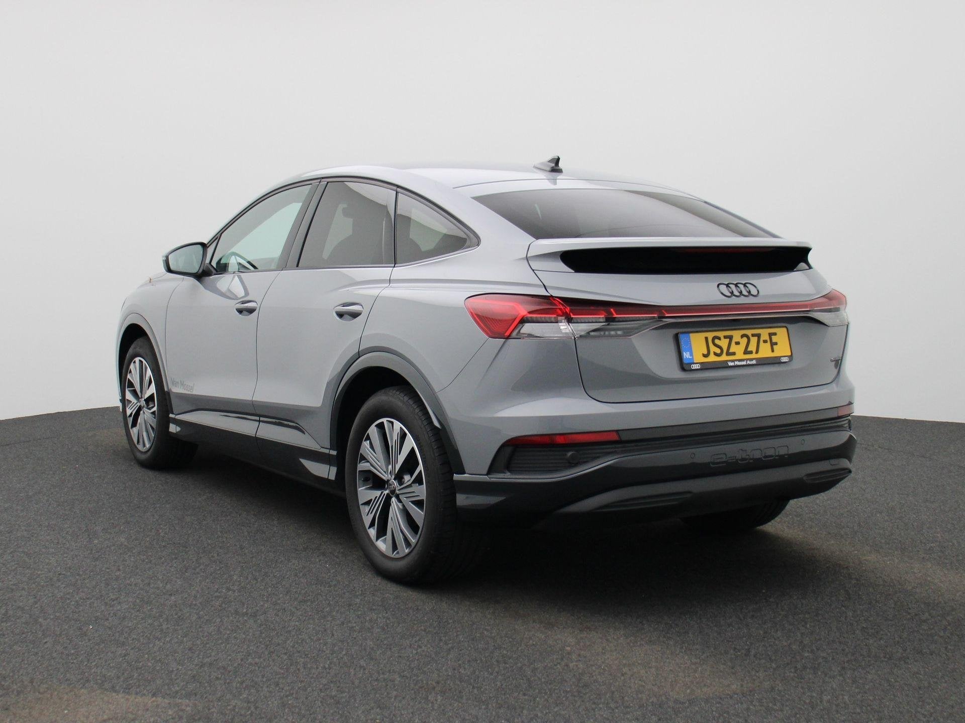 Audi Q4 Sportback e-tron 45 quattro S Edition Competition 82, 12 maanden, Zwart, 82 kWh, Verwarmde buitenspiegels