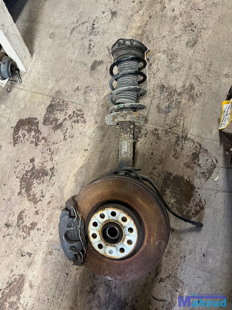 VW PASSAT B6 links voor veerpoot fusee remklauw 2005-2010, Auto-onderdelen, Gebruikt, Volkswagen, Volkswagen AG, Berliner Ring 2
38440  Wolfsburg, DE