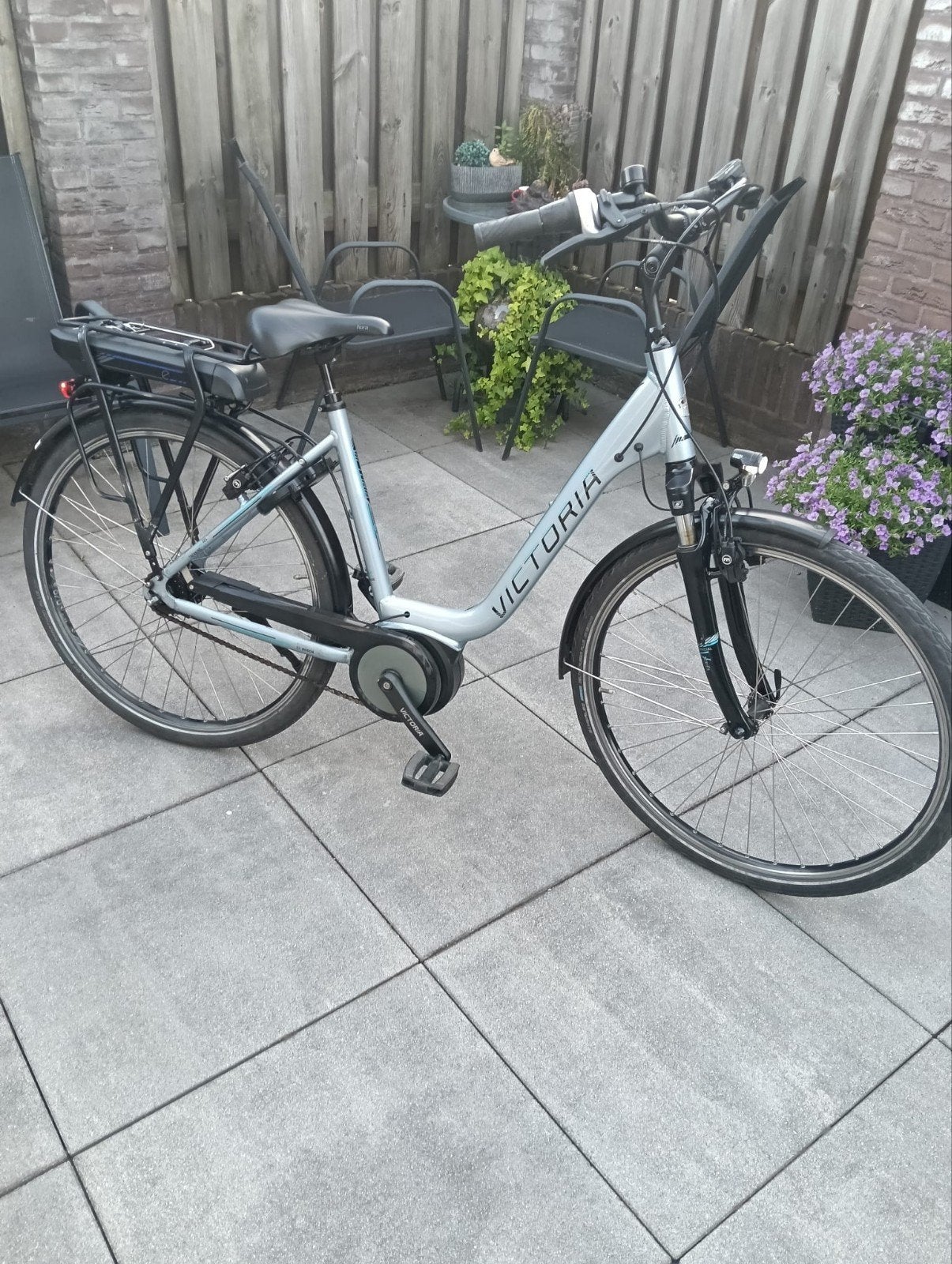 Victoria Trekking 5.7 E-bike met Bosch motor en accu, 51 tot 55 cm, Ophalen, Gebruikt, Overige merken