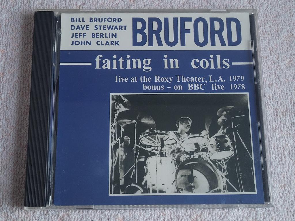 BILL BRUFORD - Faiting In Coils CD (PROG-ROCK) JAPAN ZGAN, Cd's en Dvd's, Cd's | Rock, Ophalen of Verzenden, Zo goed als nieuw