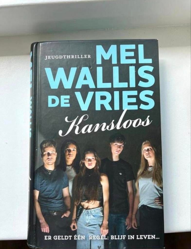 Kansloos - Melwallis de Vries - Boek, Boeken, Ophalen of Verzenden, Zo goed als nieuw