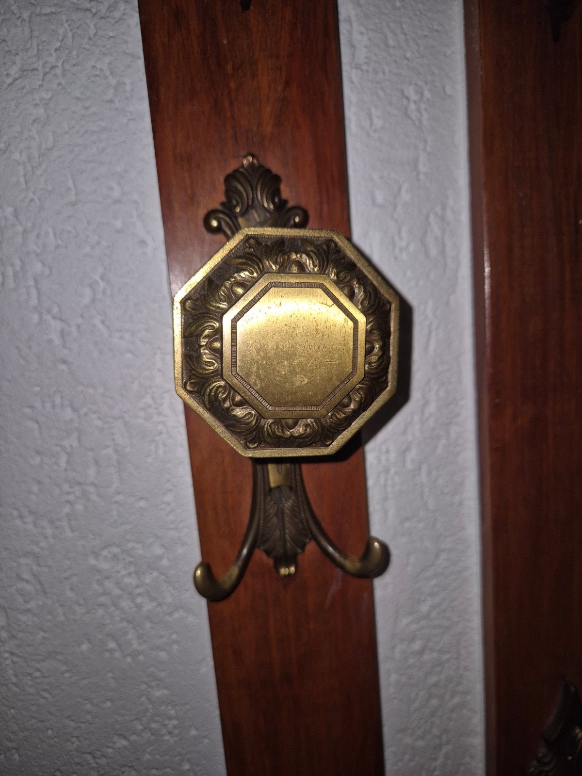 Mooie messing kapstok met houten panelen, Huis en Inrichting, Woonaccessoires | Kapstokken, Ophalen of Verzenden, Gebruikt, Metaal