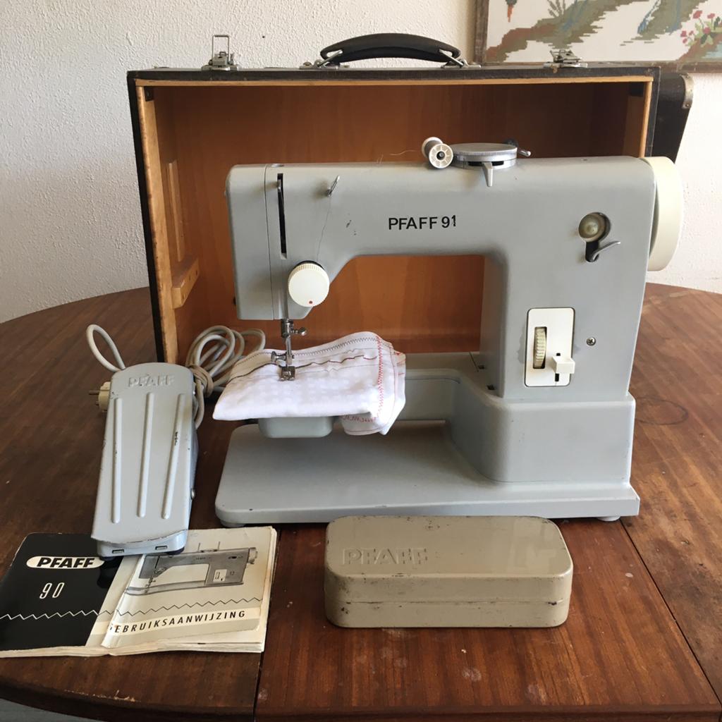 Pfaff 91 vrije-arm Naaimachine Compleet, Hobby en Vrije tijd, Naaimachines en Toebehoren, Ophalen of Verzenden, Zo goed als nieuw