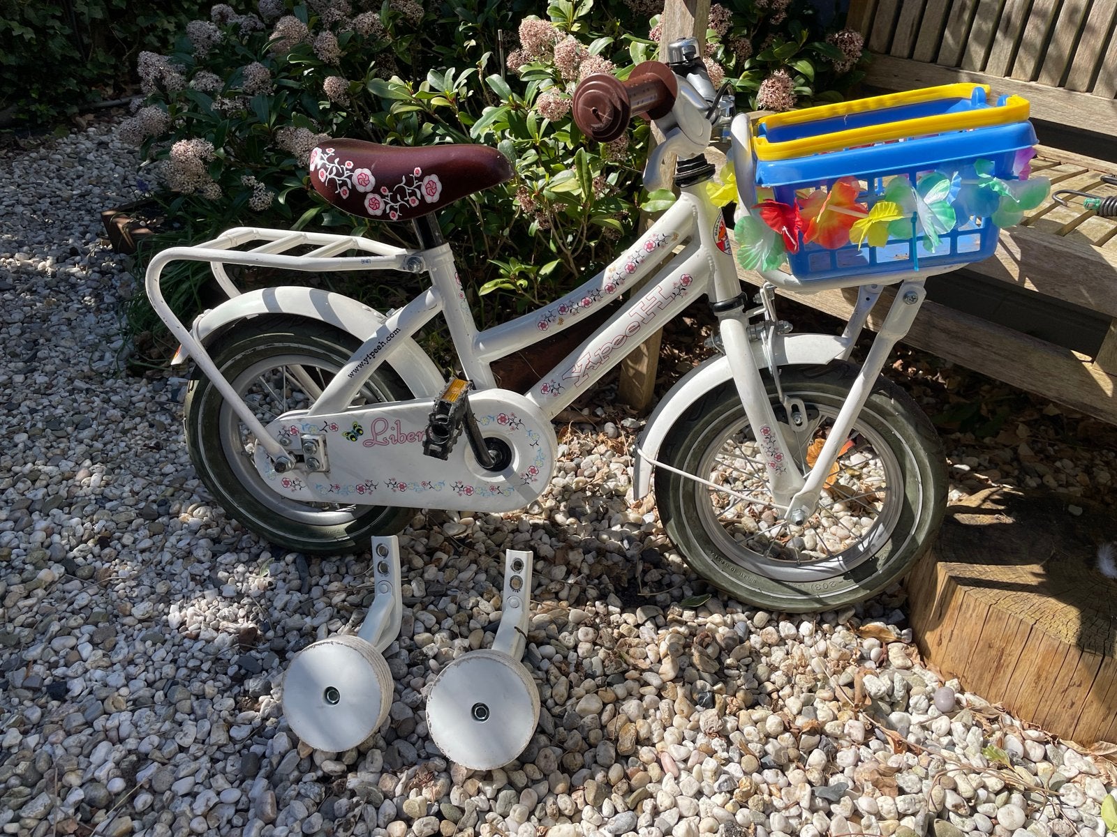 Yipeeh Liberty kinderfiets 16 inch met zijwieltjes en mandje, Ophalen, Gebruikt, 16 tot 20 inch, Zijwieltjes