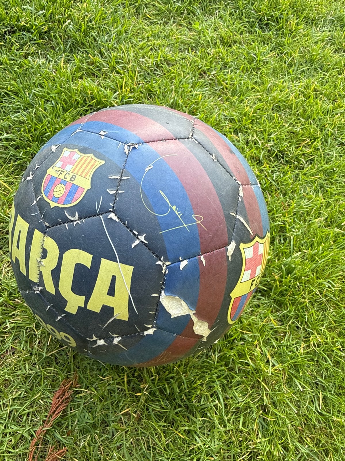 FC Barcelona Voetbal - Gebruikt met handtekeningen, Ophalen of Verzenden, Gebruikt, Bal