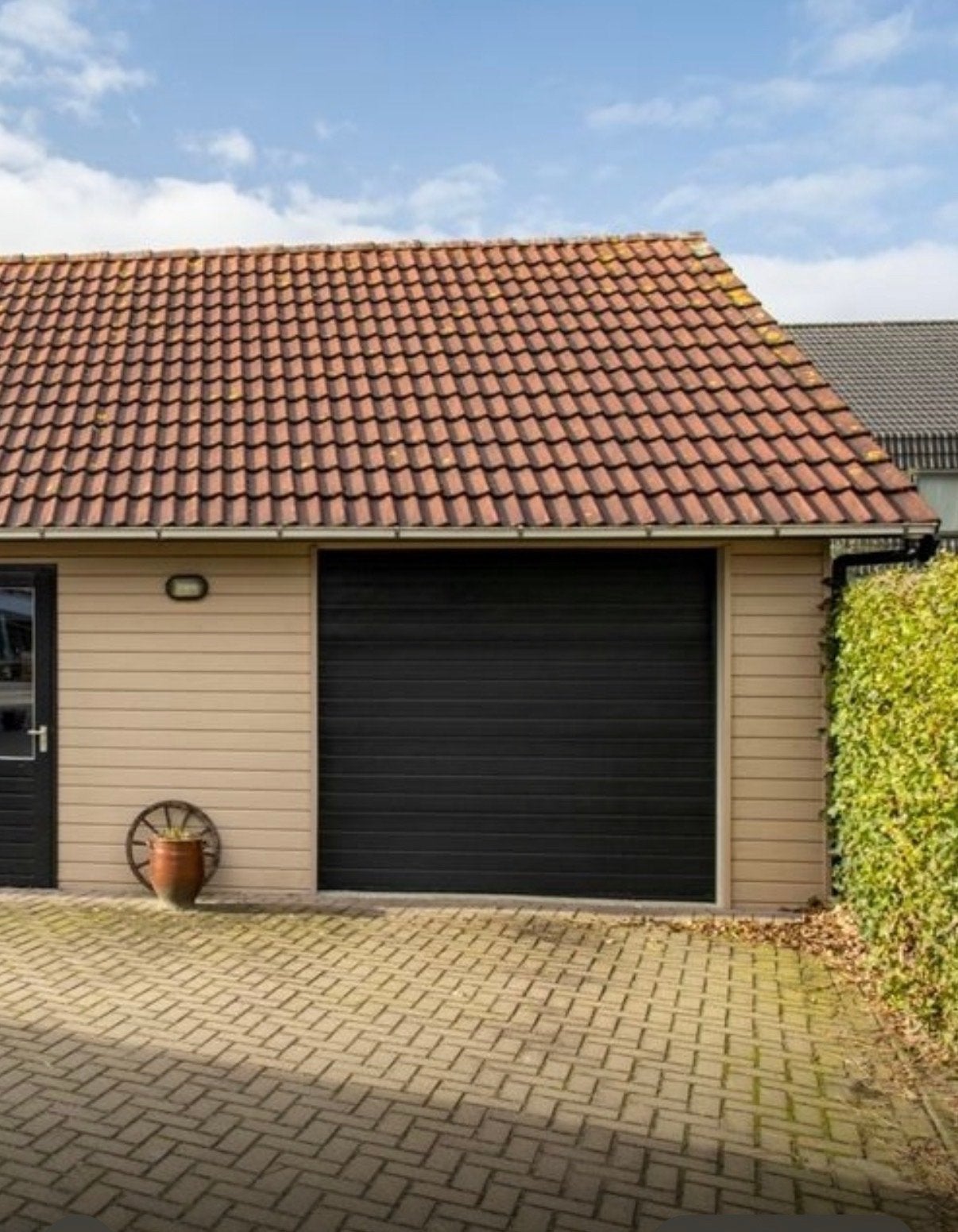 Garagedeur met motor en rails - in goede staat, 120 cm of meer, Garagedeur, Ophalen of Verzenden, Zo goed als nieuw