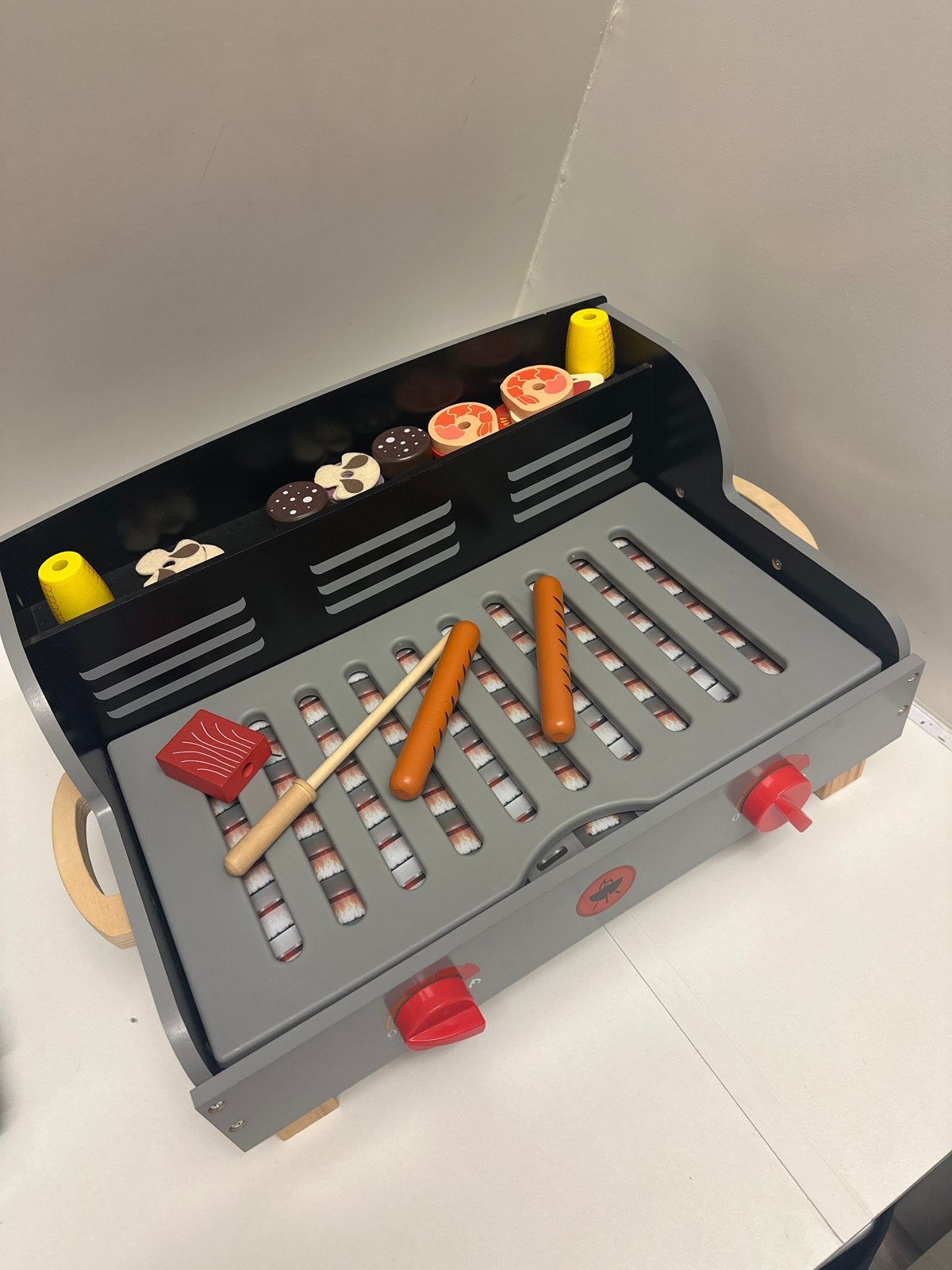 Houten speelgoed BBQ grill met accessoires, Ophalen, Zo goed als nieuw, Jongen of Meisje